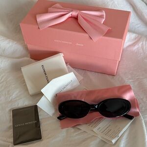 Gentle Monster HUSH Sunglasses blackpink black pink Jennie Kim